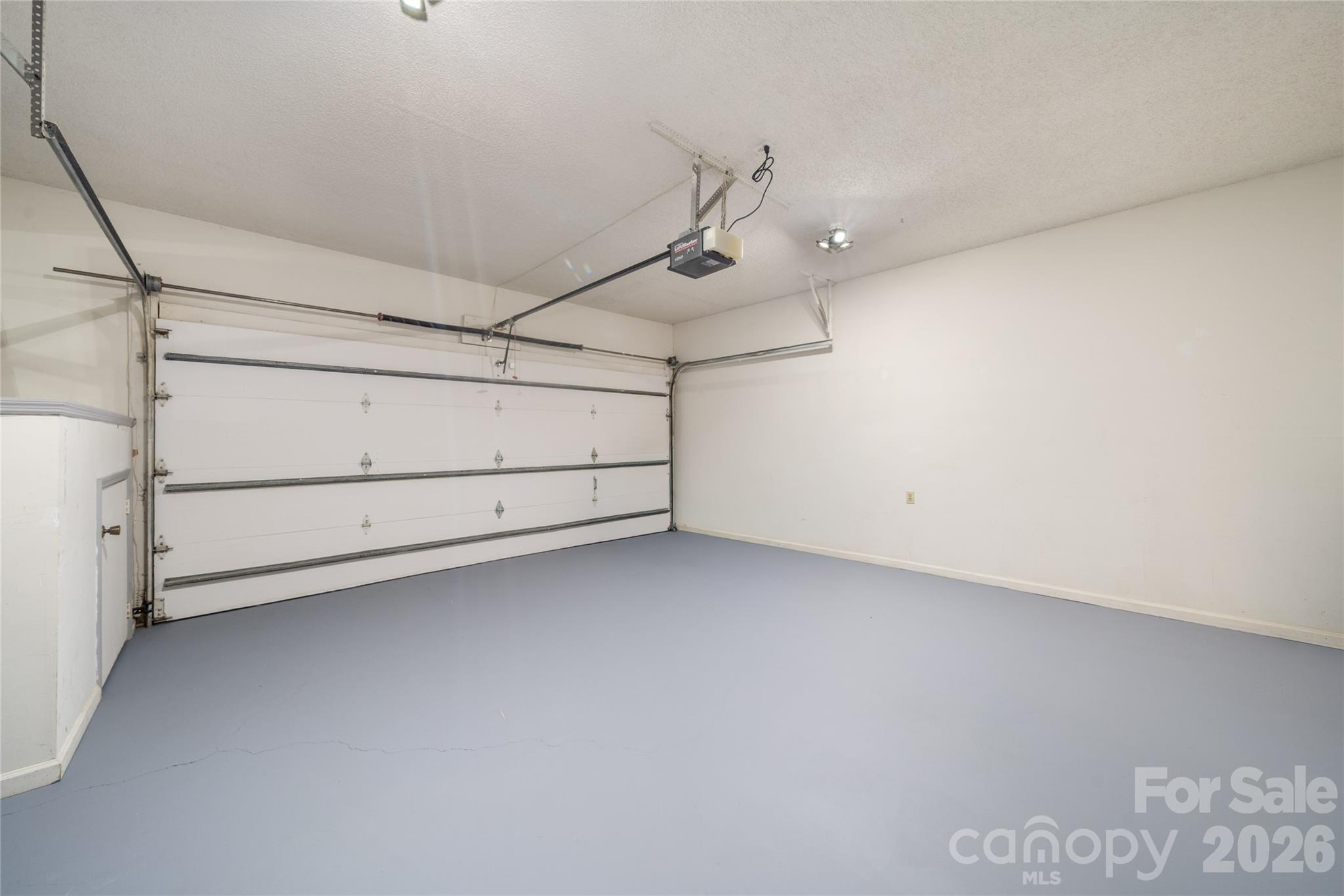 106 Deerlake Drive — Asheville