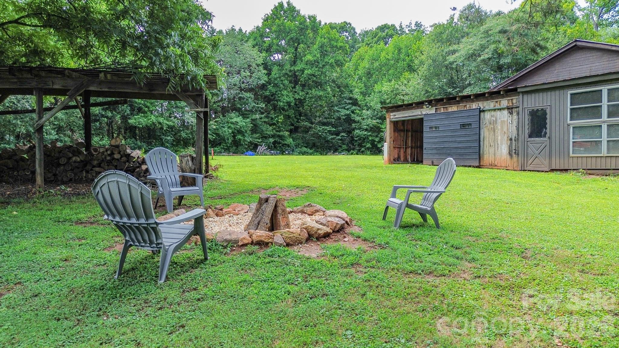 926 Salem Church Road — Lincolnton
