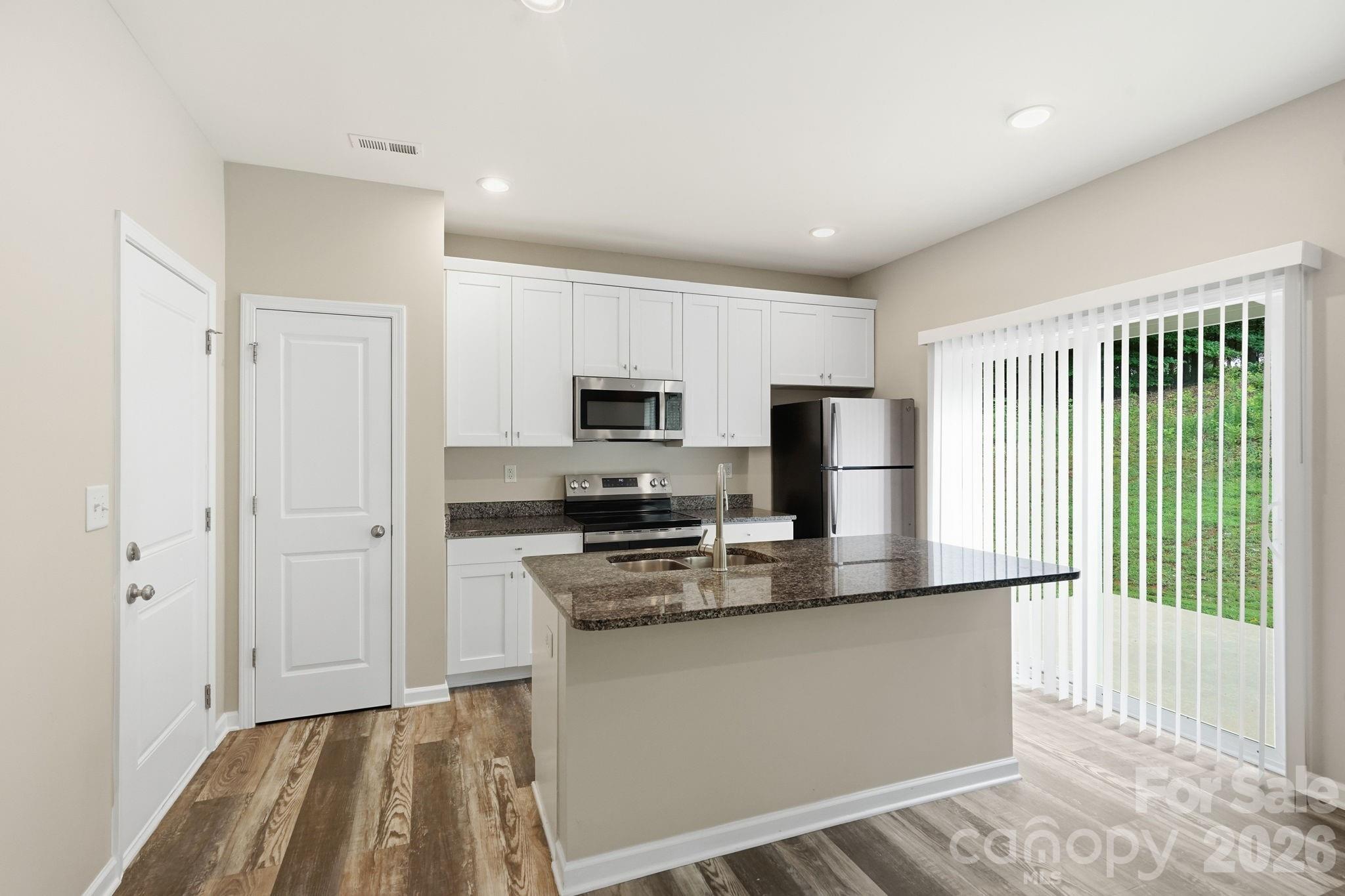 248 Valleybrook Lane — Troutman