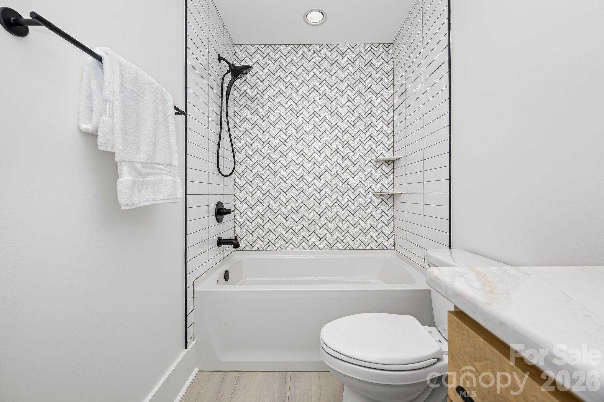 121 Juniper Road — Mooresville