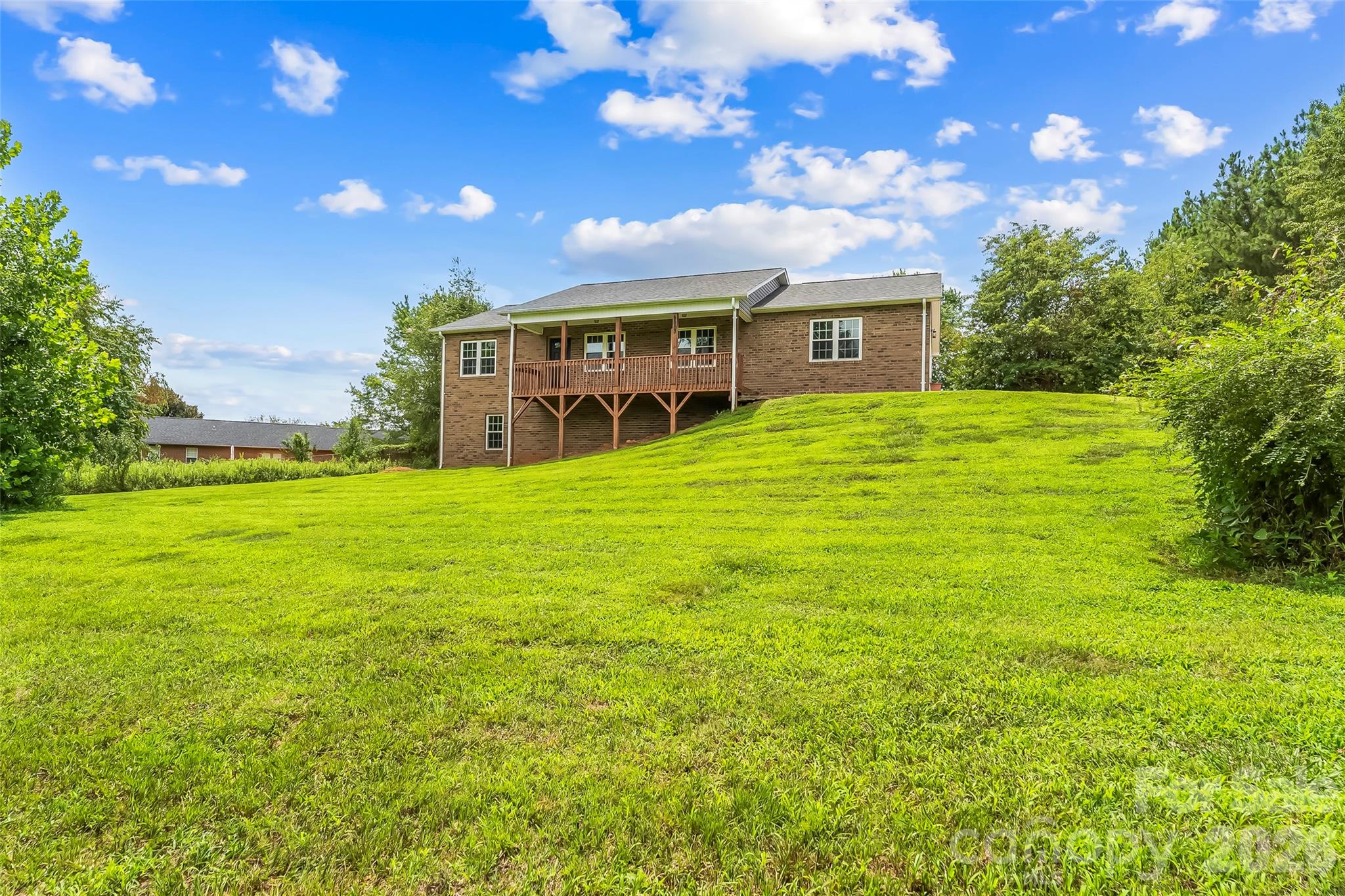 4683 Hickory Nut Ridge Road — Granite Falls