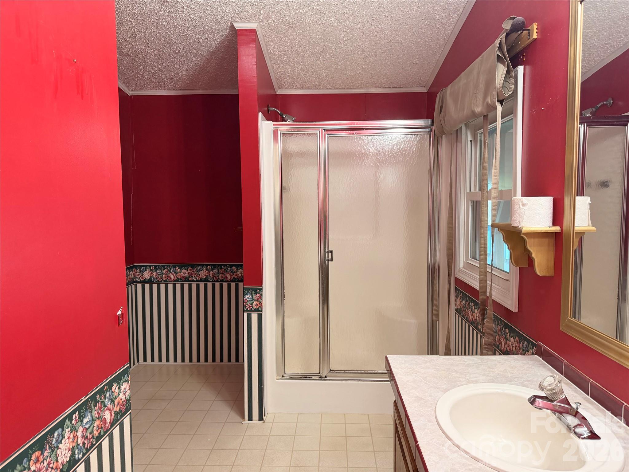 4851 Mounira Avenue — Hickory