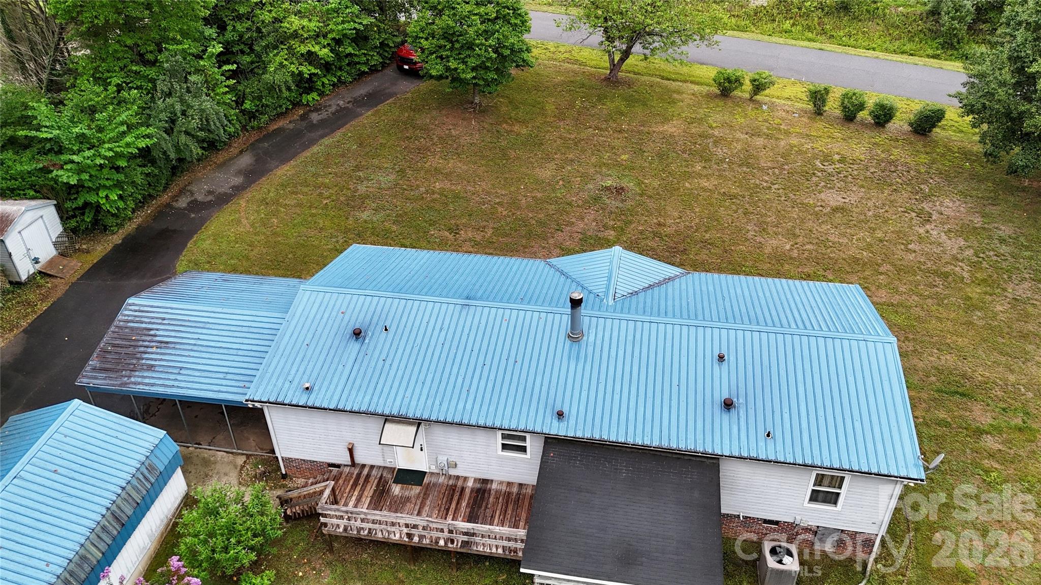 4851 Mounira Avenue — Hickory