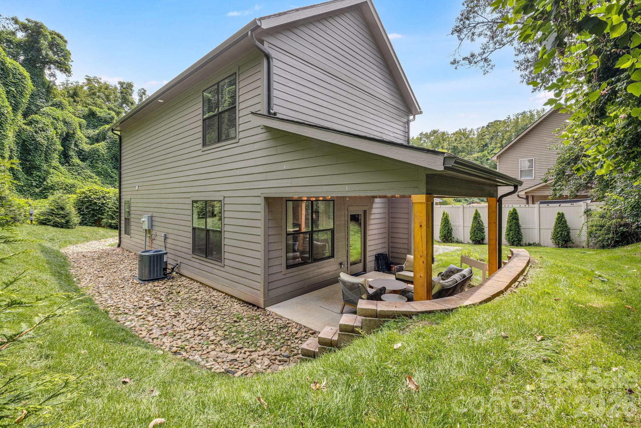 108 Glendale Avenue — Asheville