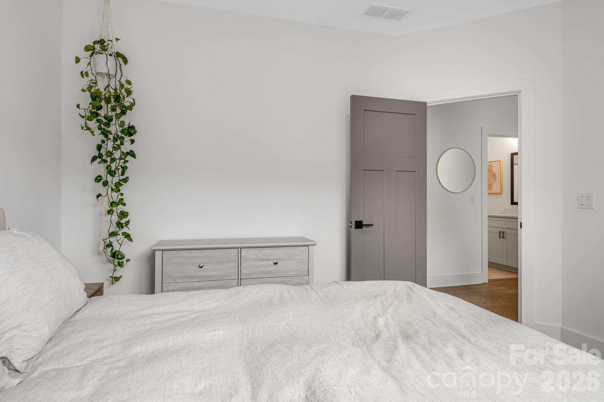 108 Glendale Avenue — Asheville