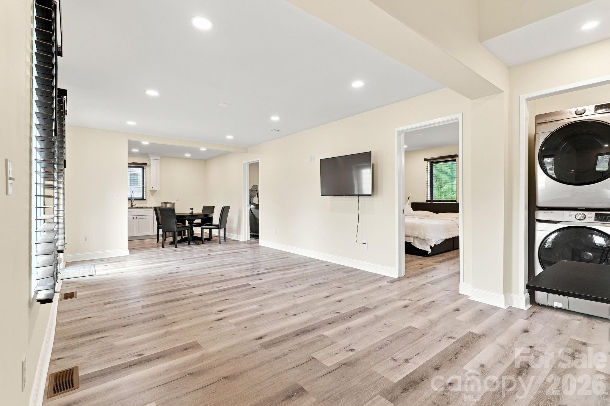108 W Lee Avenue — Bessemer City