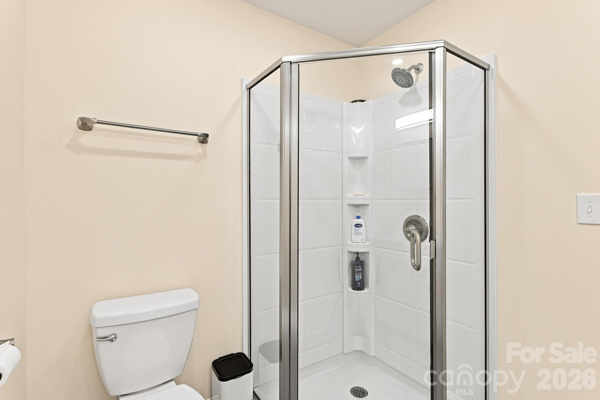 108 W Lee Avenue — Bessemer City