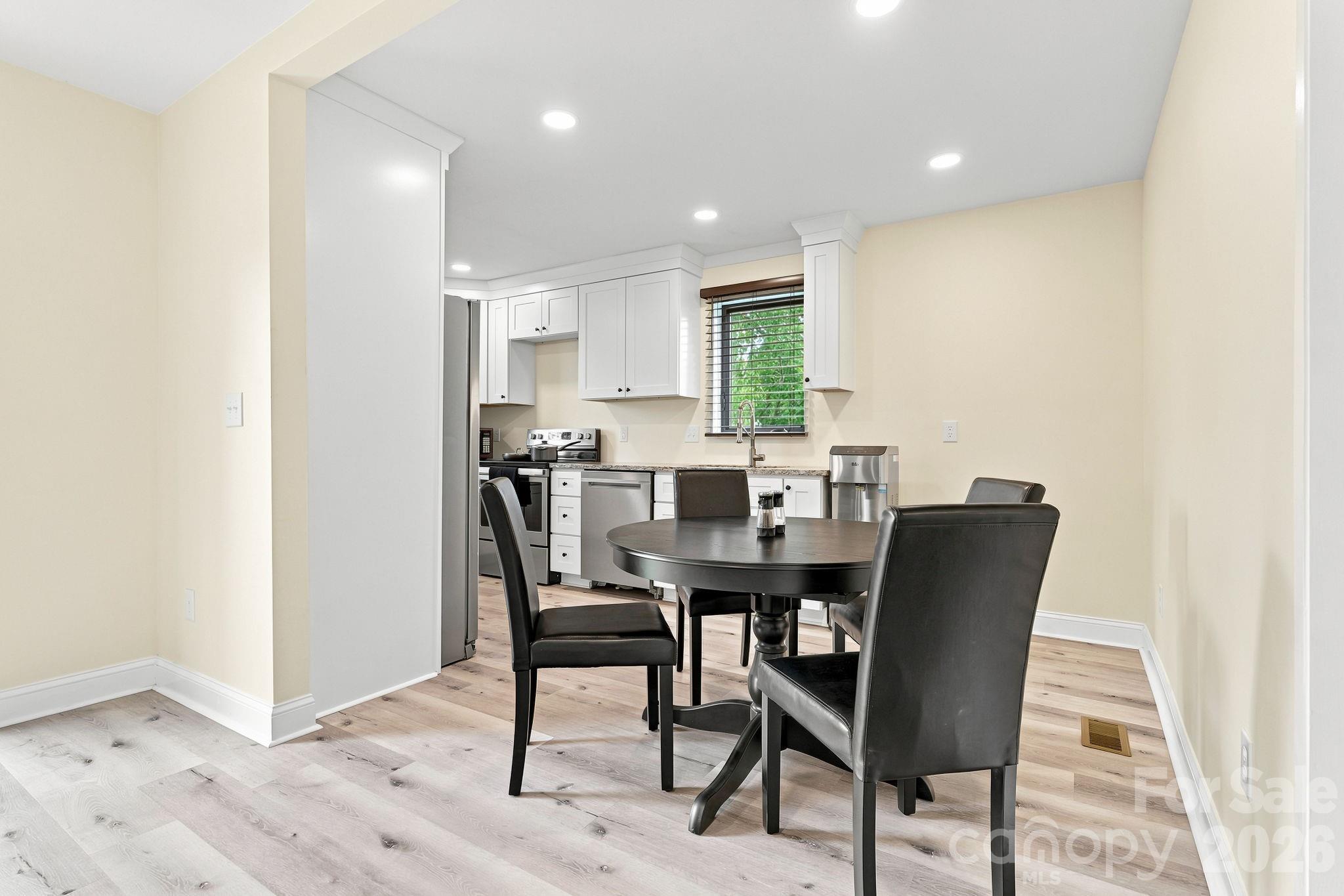 108 W Lee Avenue — Bessemer City