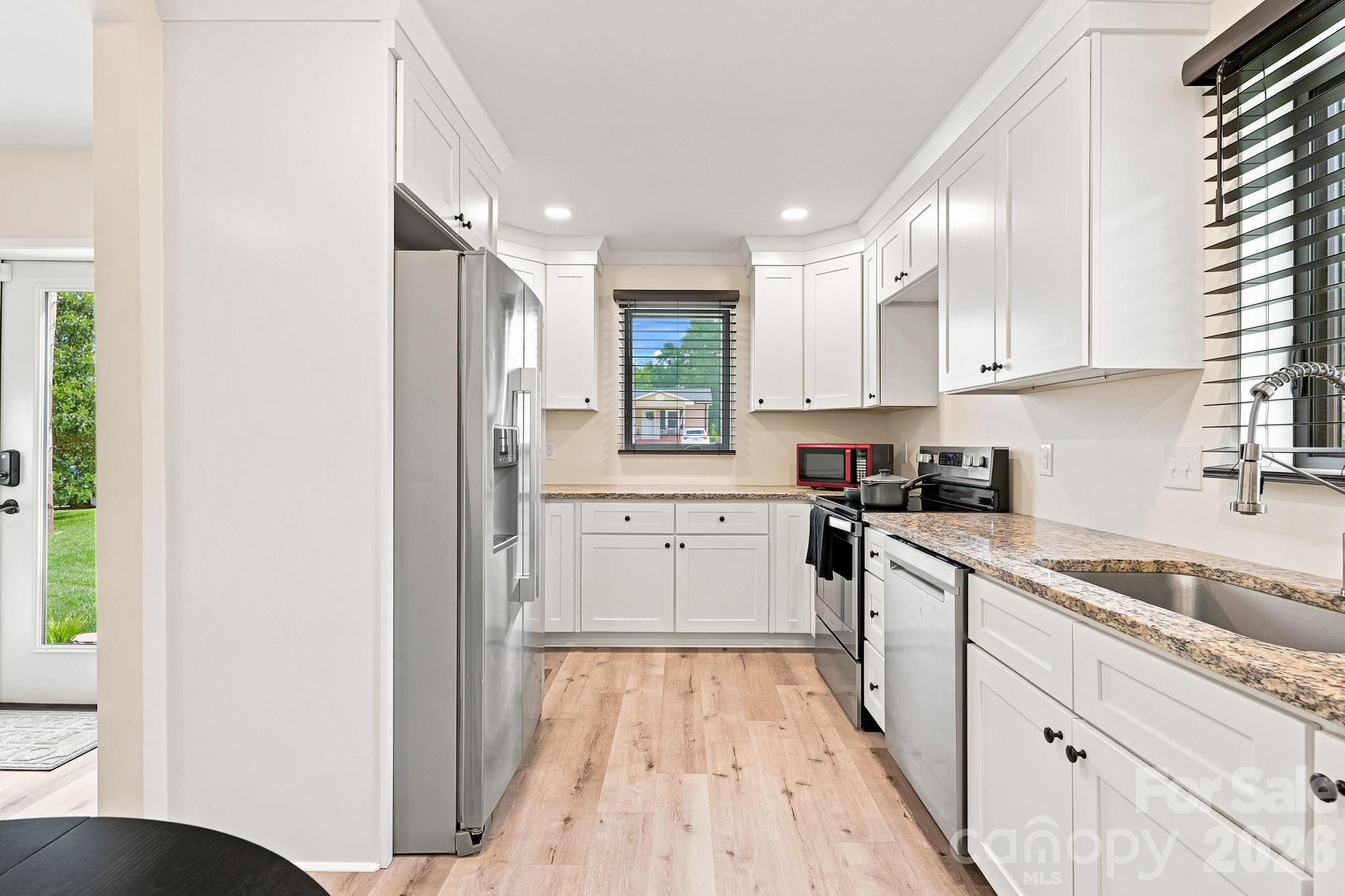 108 W Lee Avenue — Bessemer City