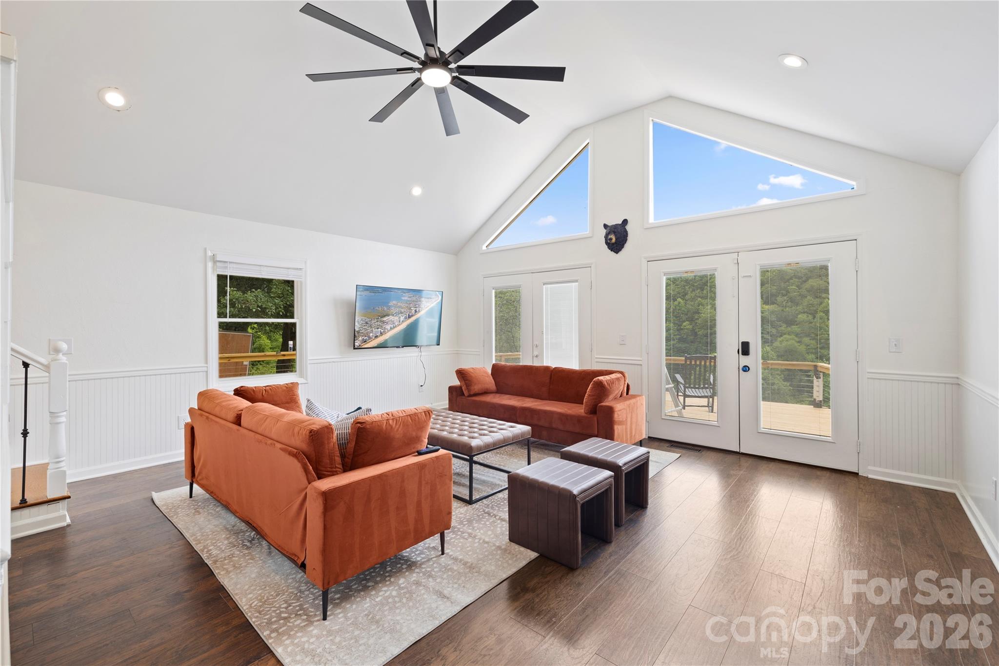 3954 NC 80 Highway — Bakersville