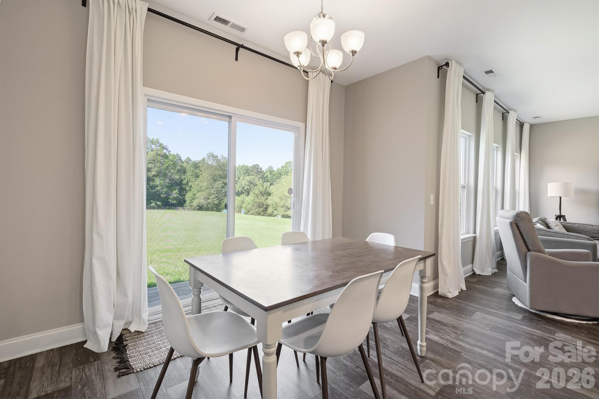 3154 NE 43RD Avenue — Hickory