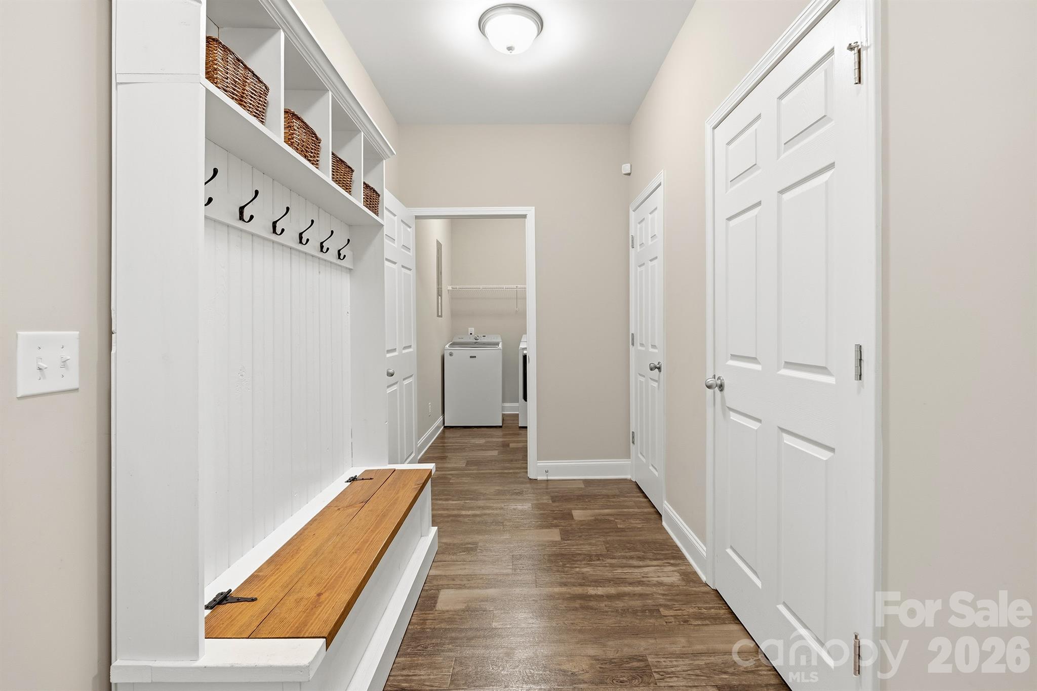 3154 NE 43RD Avenue — Hickory