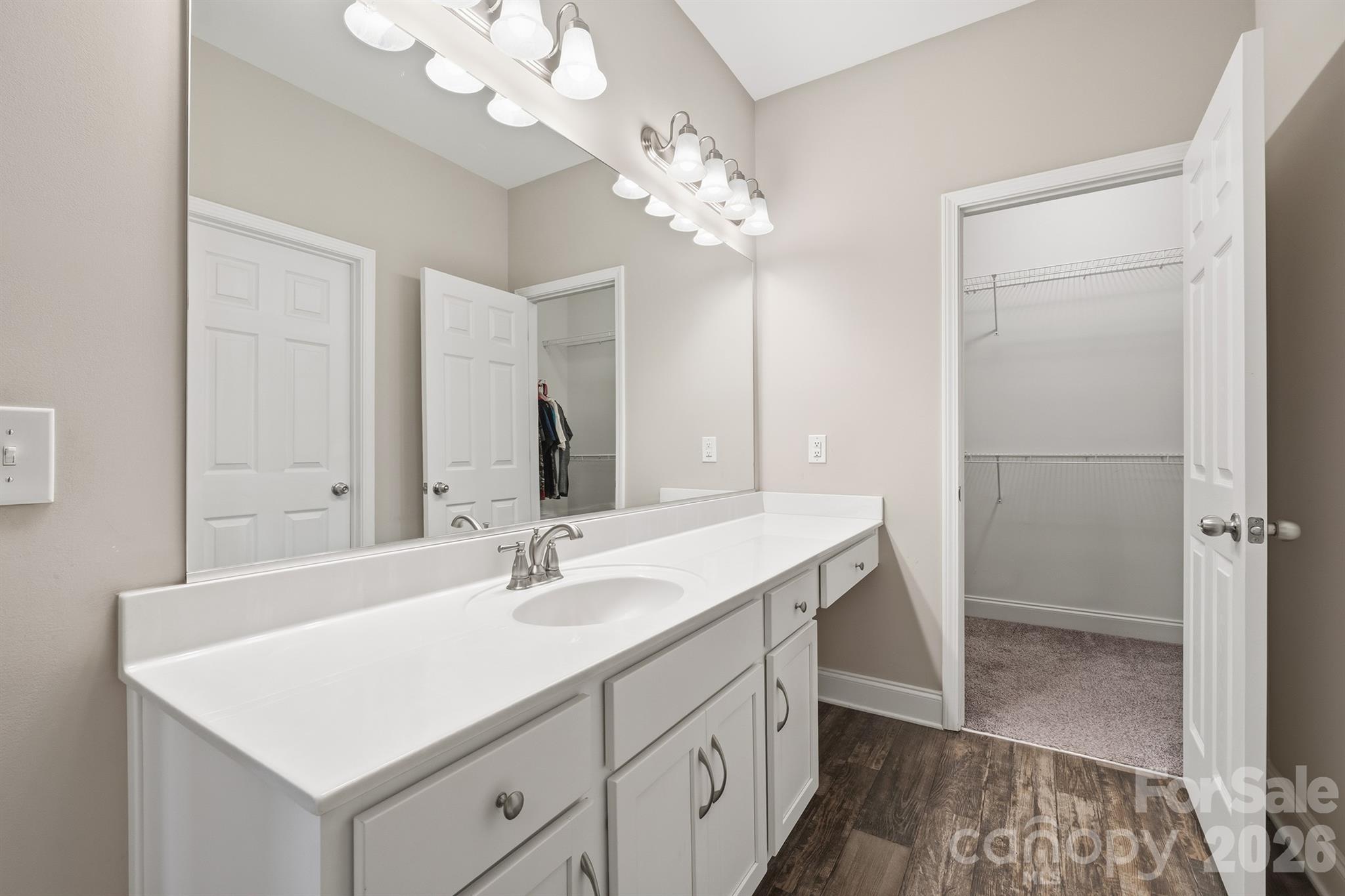 3154 NE 43RD Avenue — Hickory