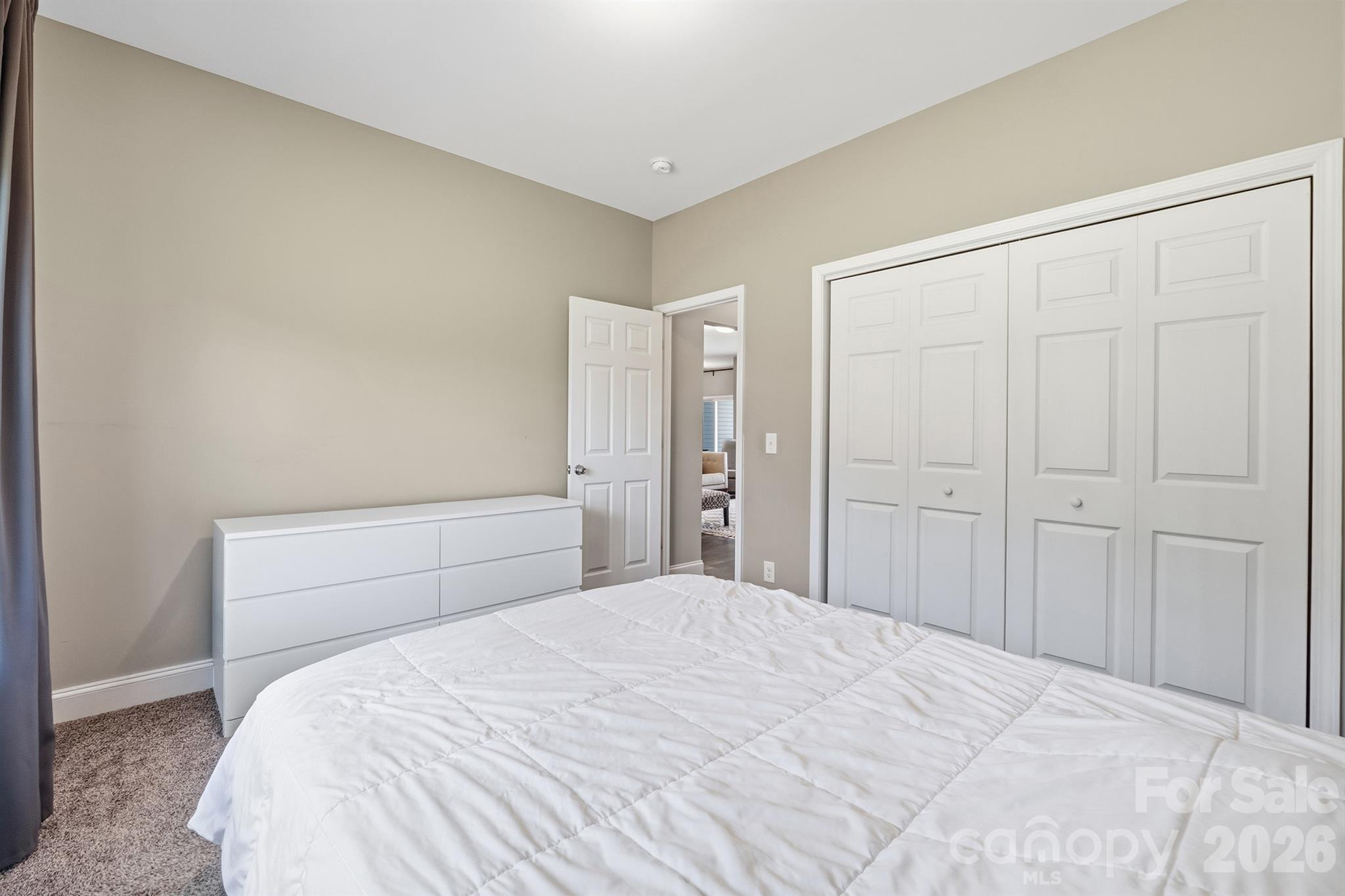3154 NE 43RD Avenue — Hickory