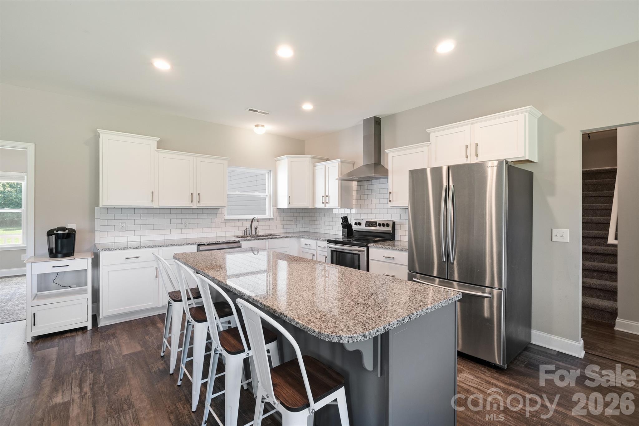 3154 NE 43RD Avenue — Hickory