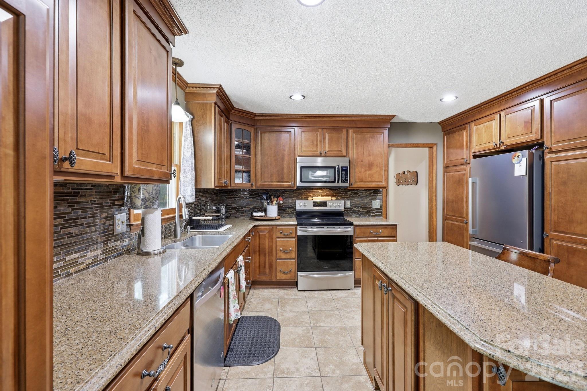 798 Worley Road — Marion