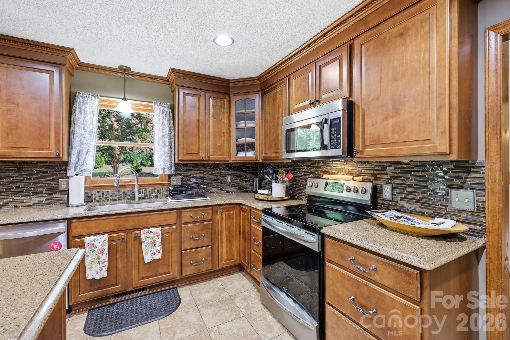 798 Worley Road — Marion
