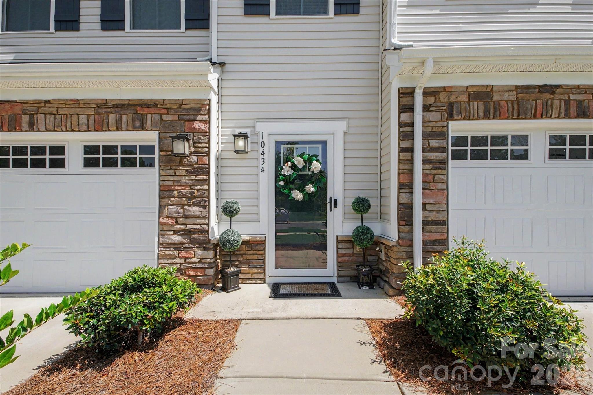 10434 Dalton Woods Court NW — Huntersville