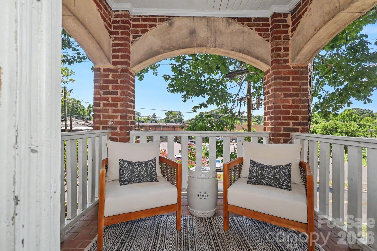 843 Ideal Way #11 — Charlotte