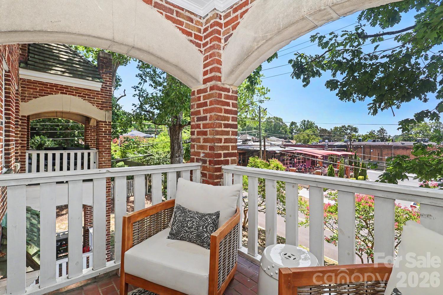 843 Ideal Way #11 — Charlotte