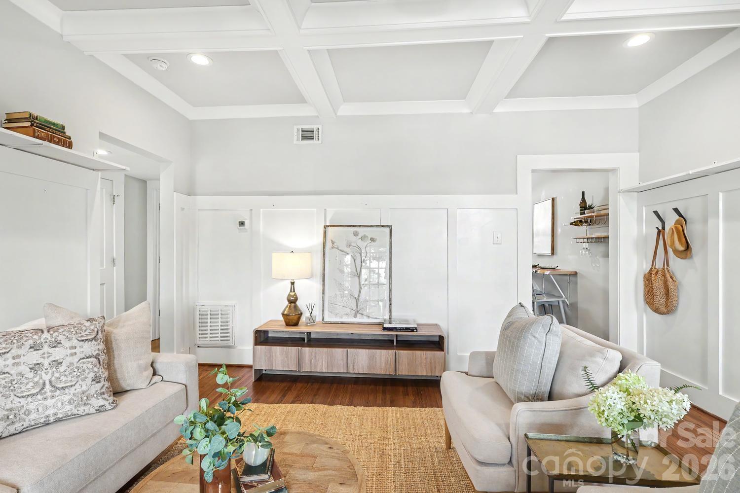 843 Ideal Way #11 — Charlotte