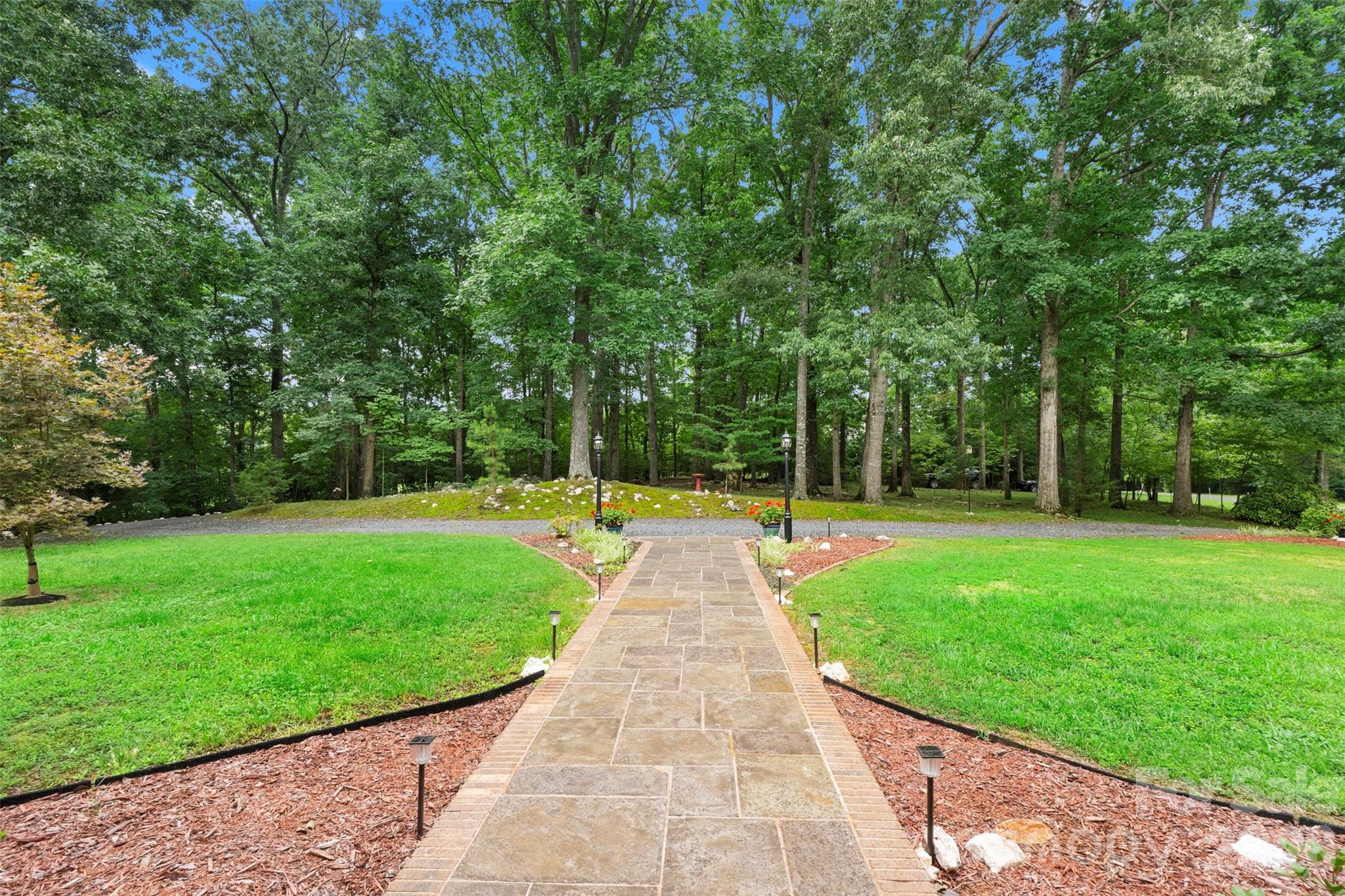 881 Handy Road — Denton