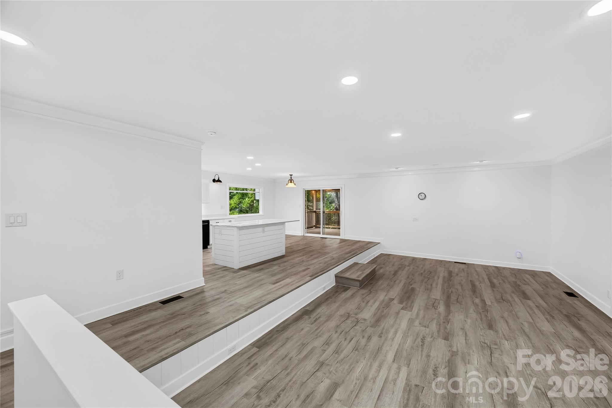 2087 Marquesas Avenue — Tega Cay