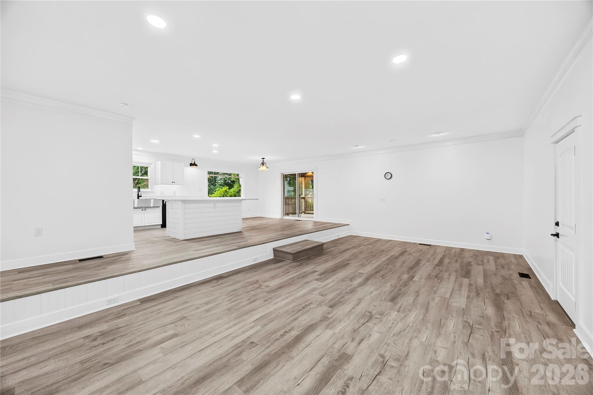 2087 Marquesas Avenue — Tega Cay