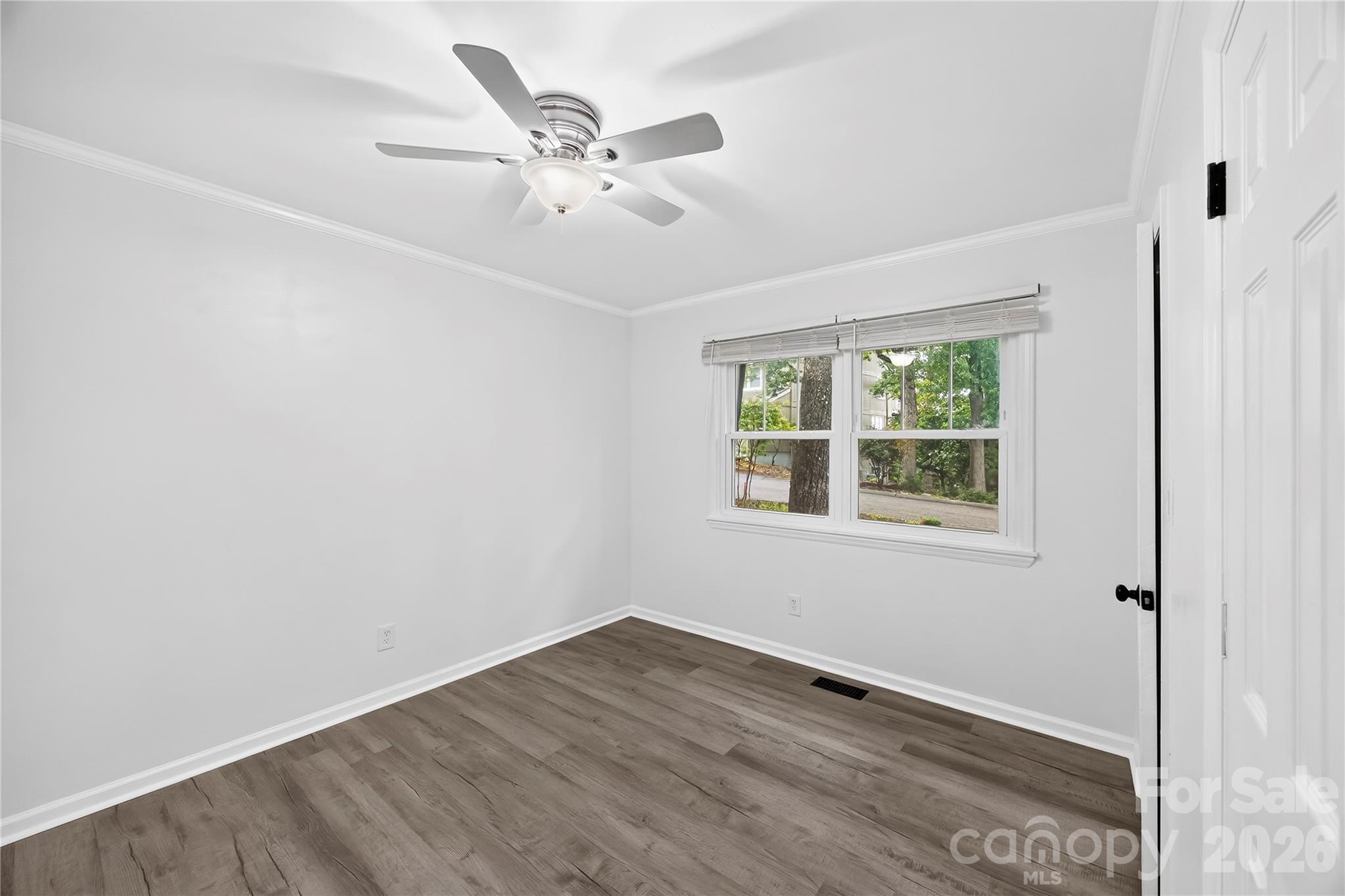 2087 Marquesas Avenue — Tega Cay
