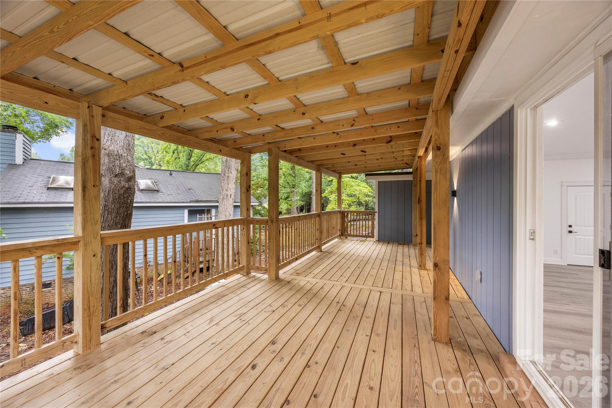 2087 Marquesas Avenue — Tega Cay