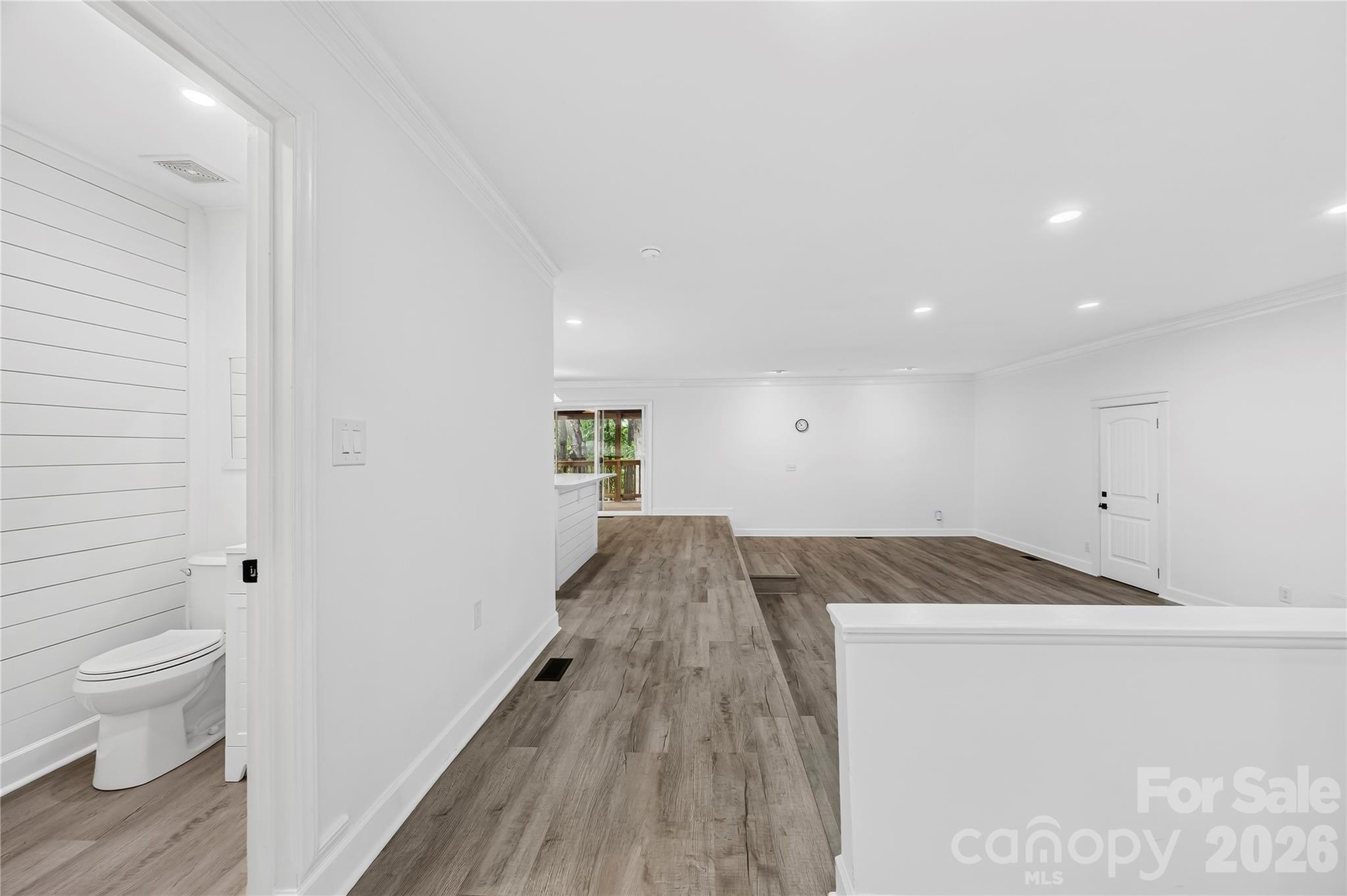 2087 Marquesas Avenue — Tega Cay