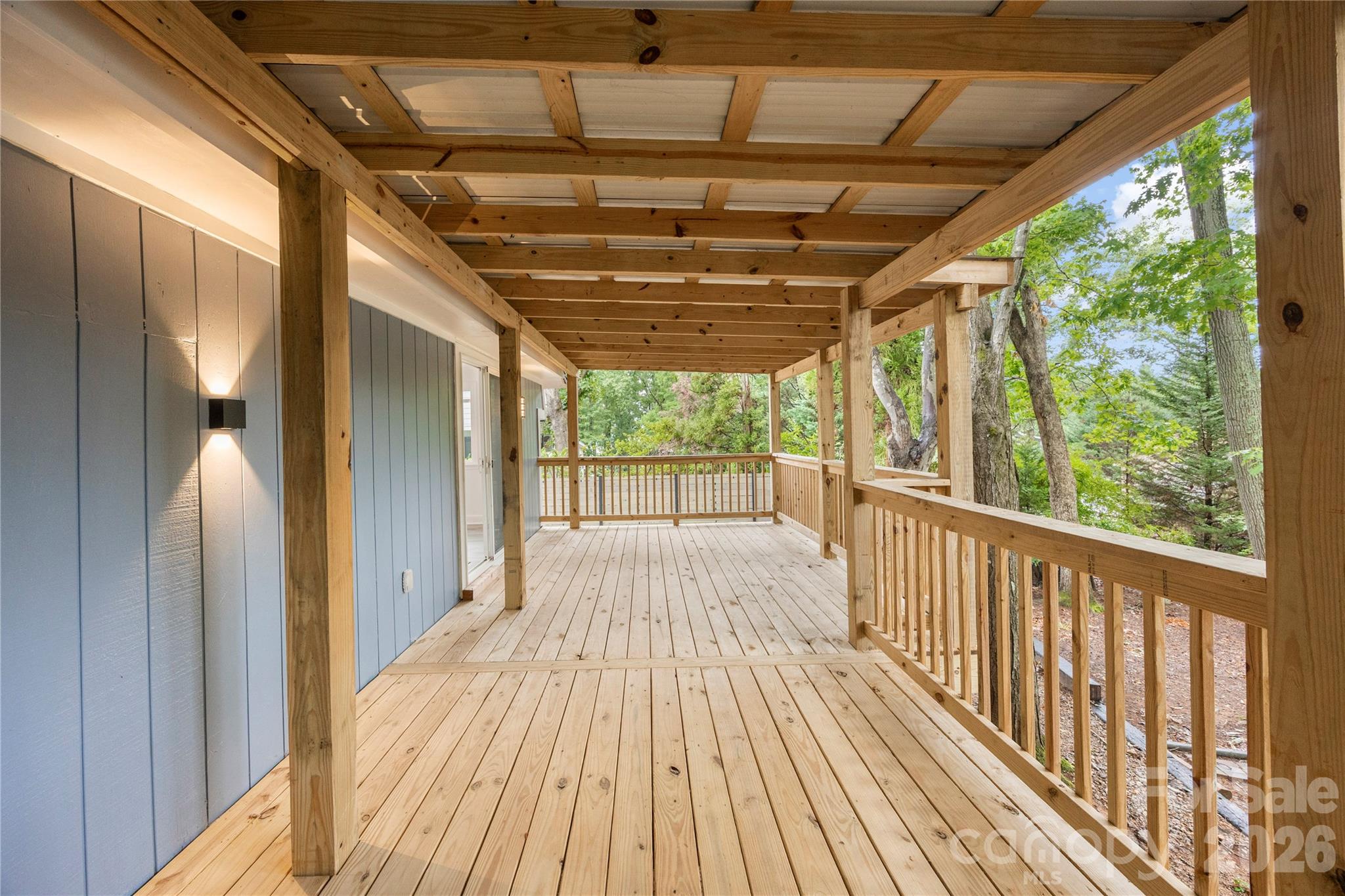 2087 Marquesas Avenue — Tega Cay