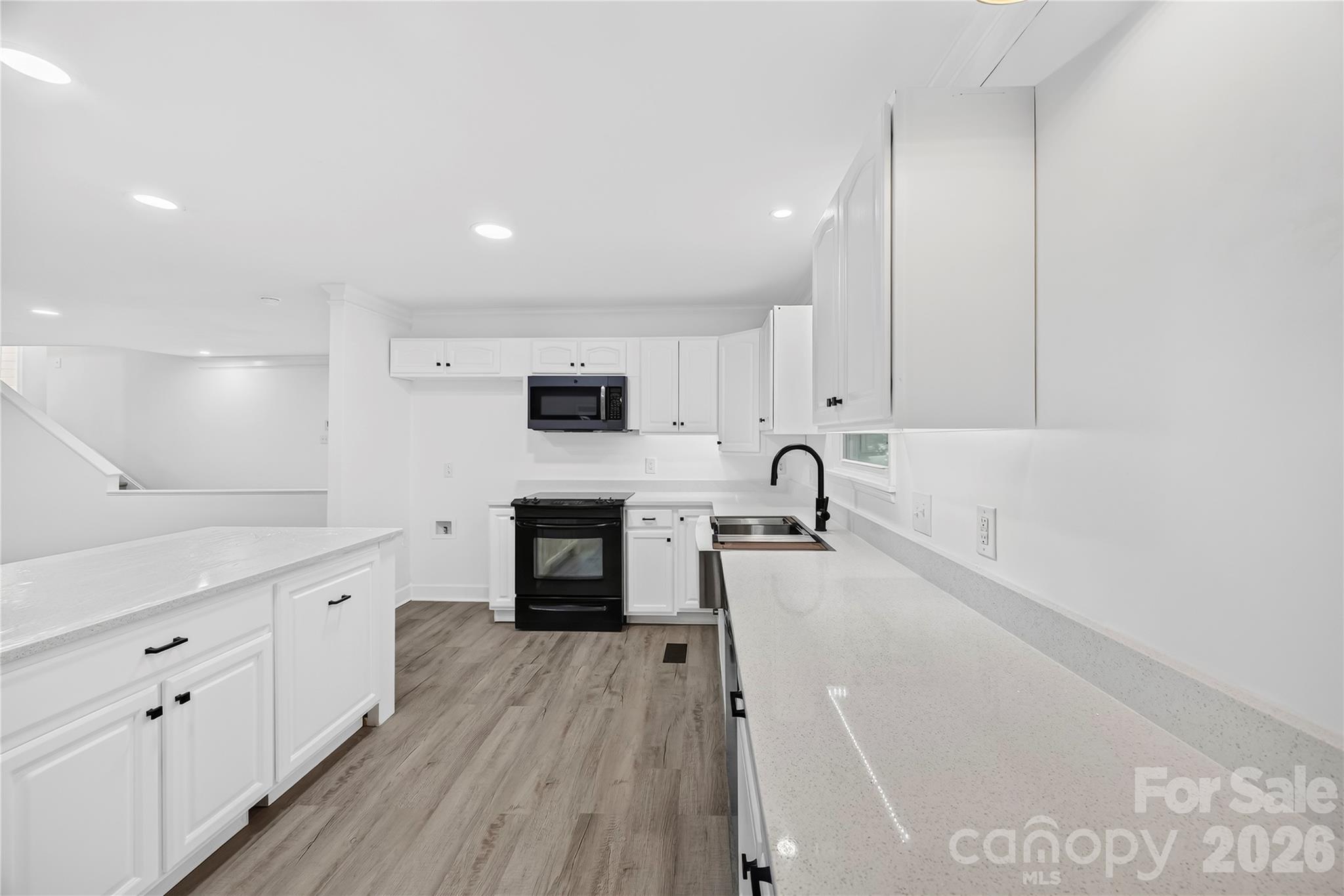 2087 Marquesas Avenue — Tega Cay
