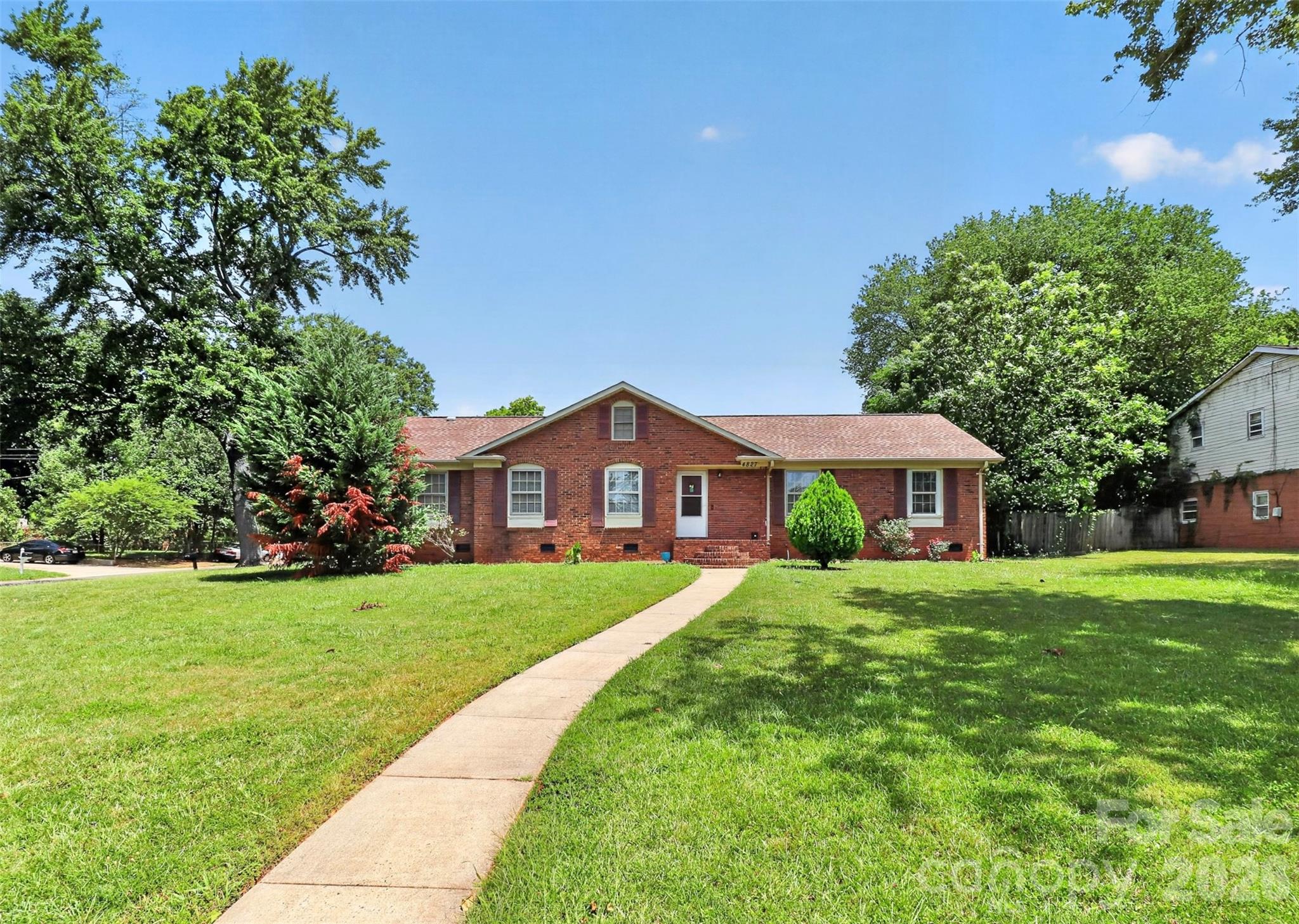 4827 Easthaven Drive — Charlotte