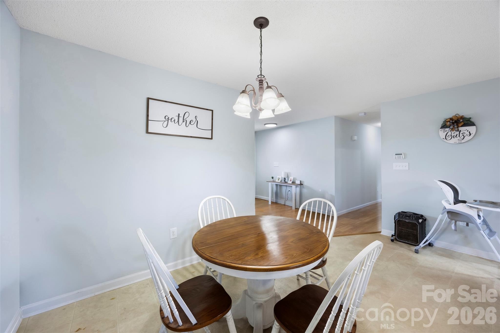 5115 Tonys Way — Vale