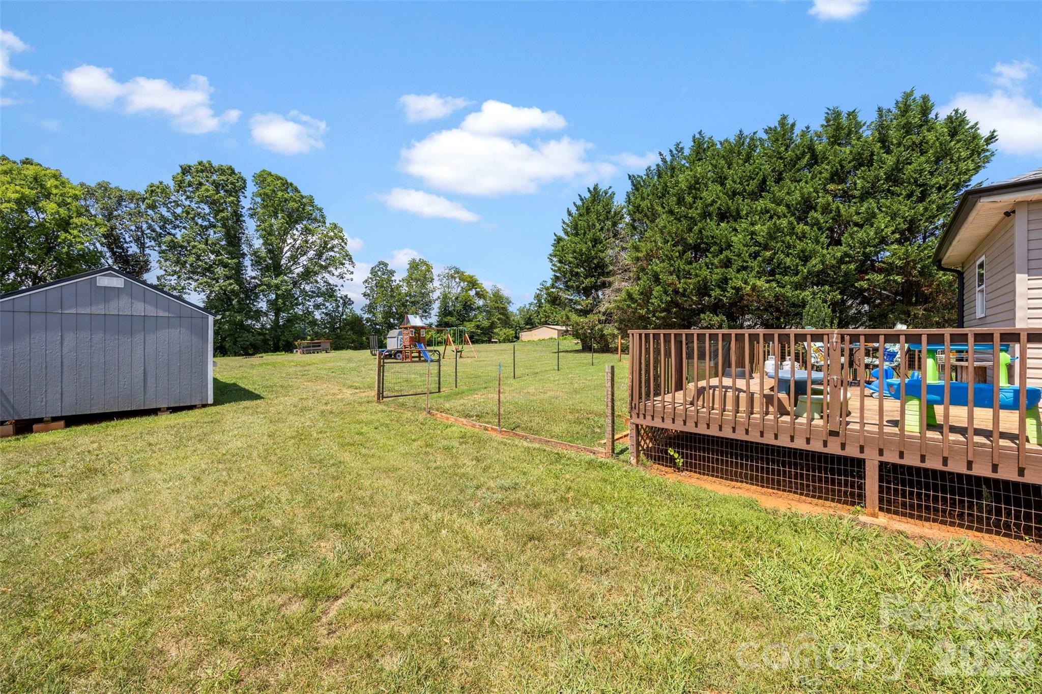 5115 Tonys Way — Vale