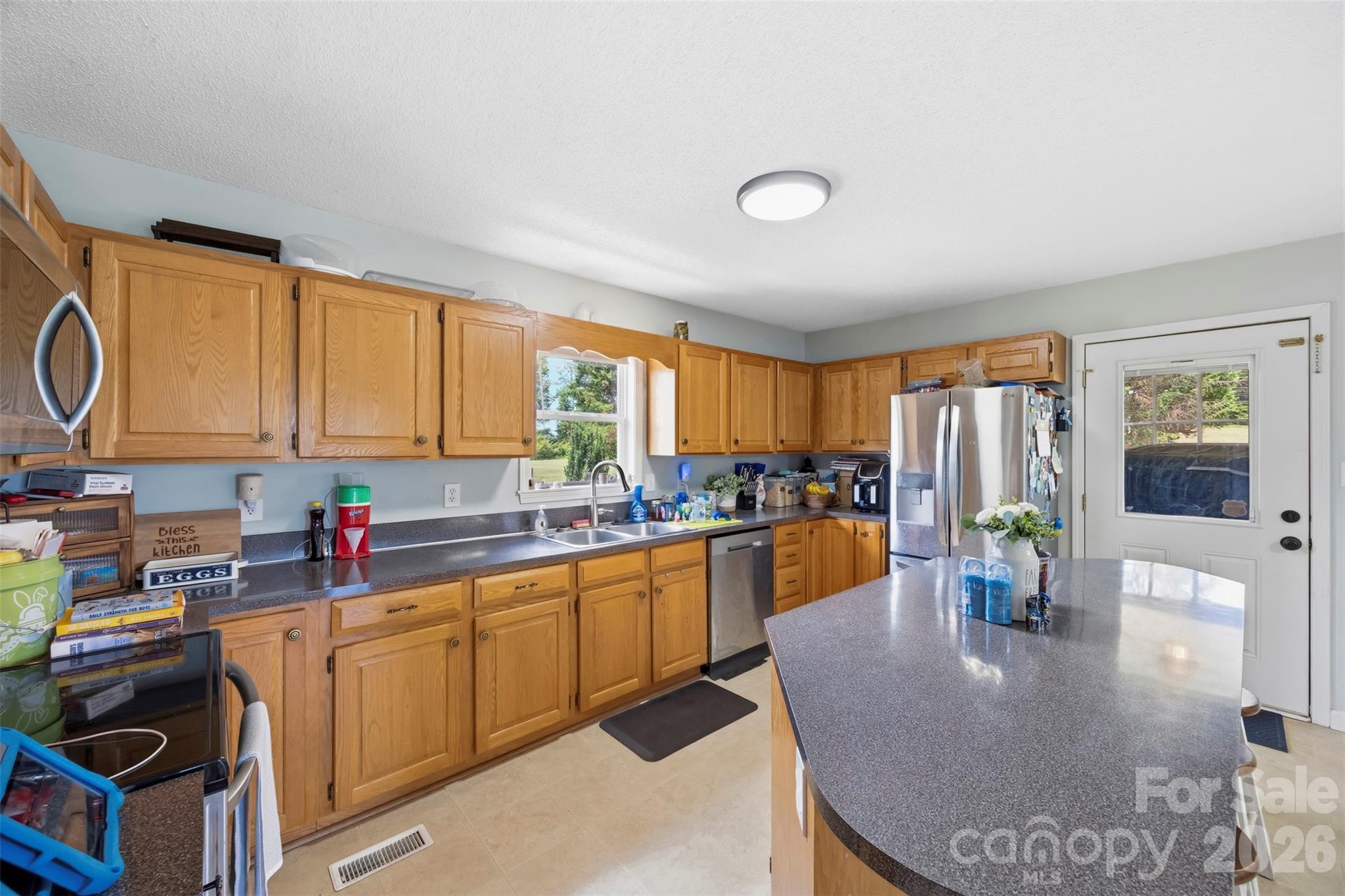 5115 Tonys Way — Vale