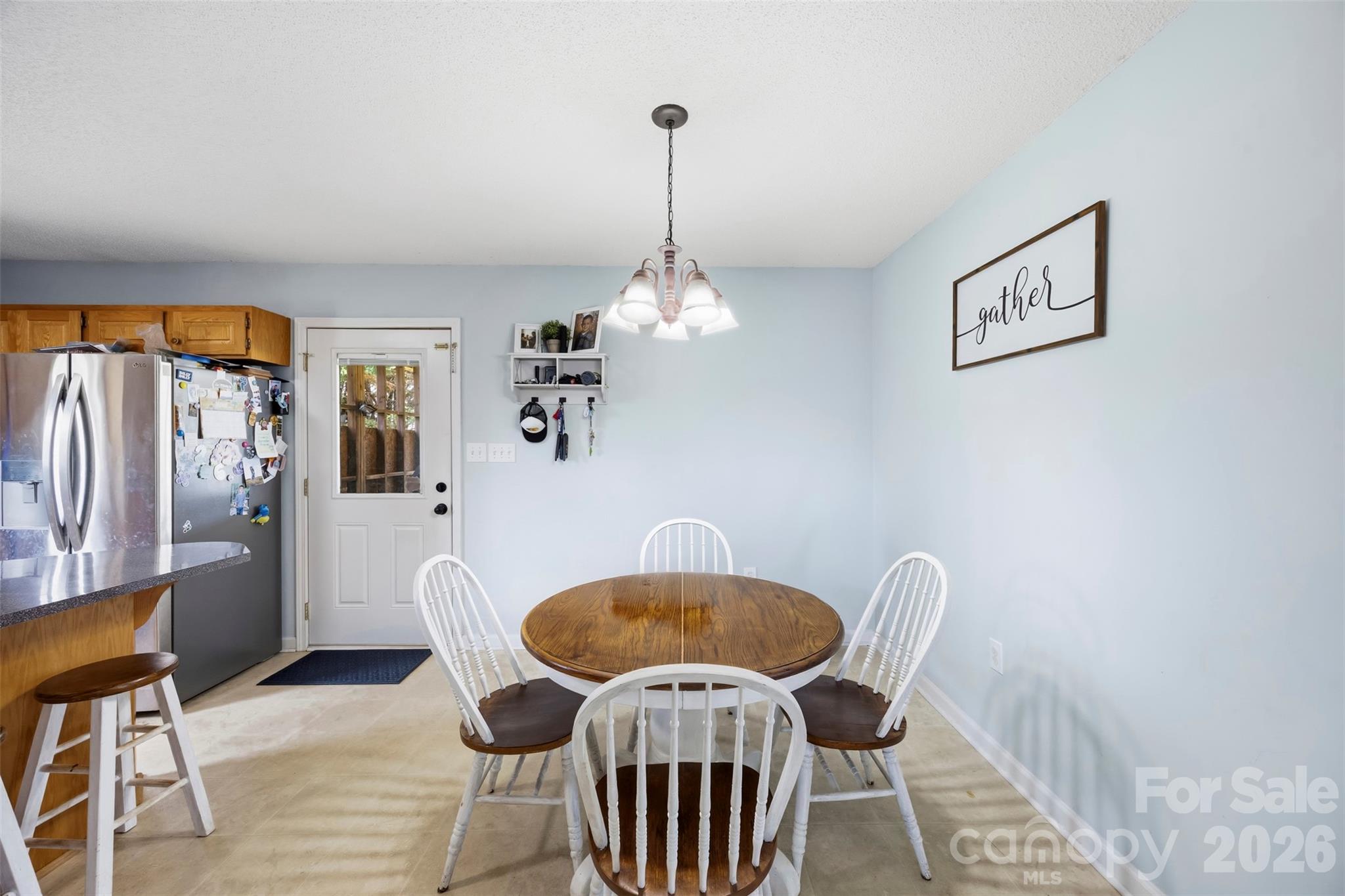 5115 Tonys Way — Vale