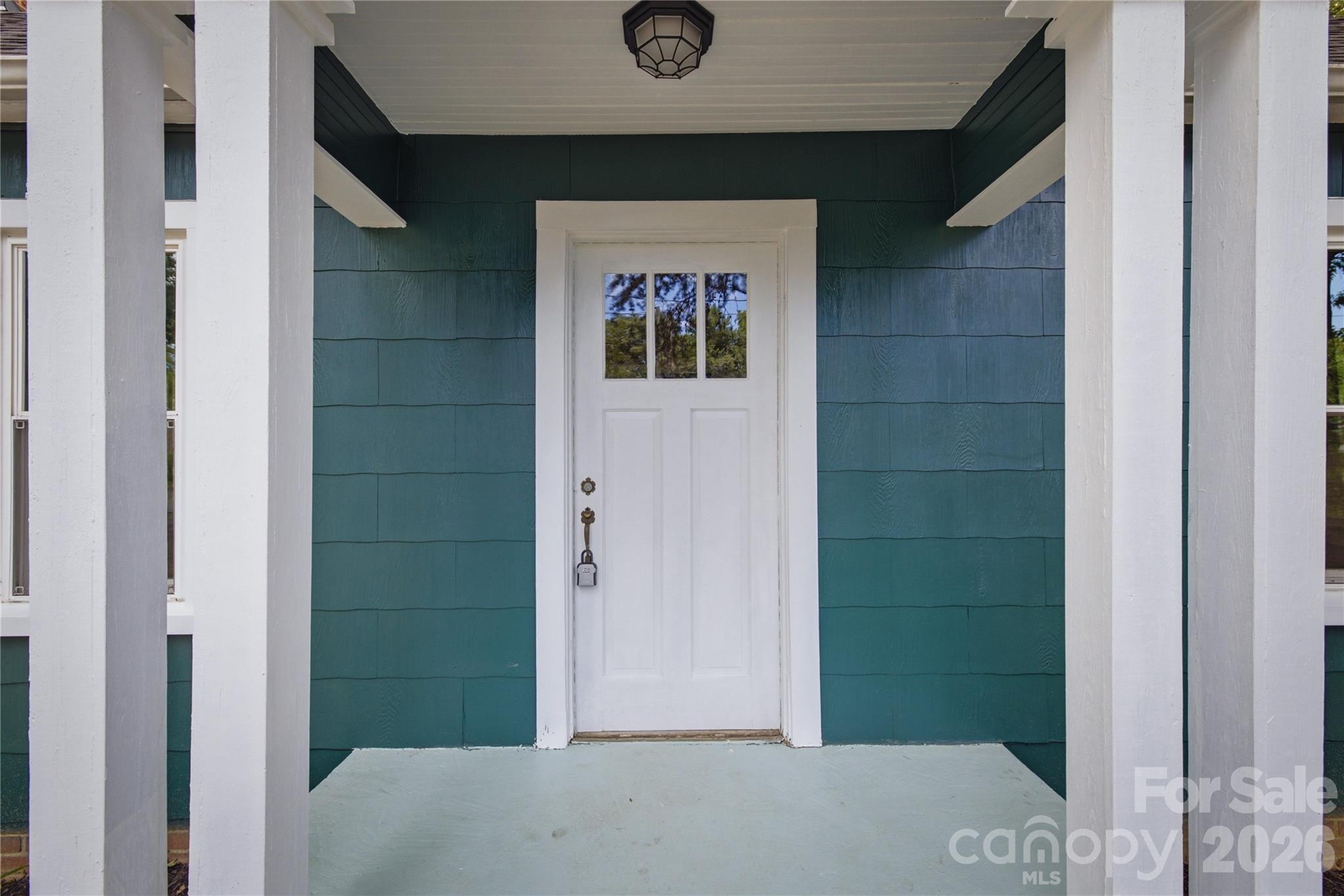 1909 2nd Avenue SW — Hickory
