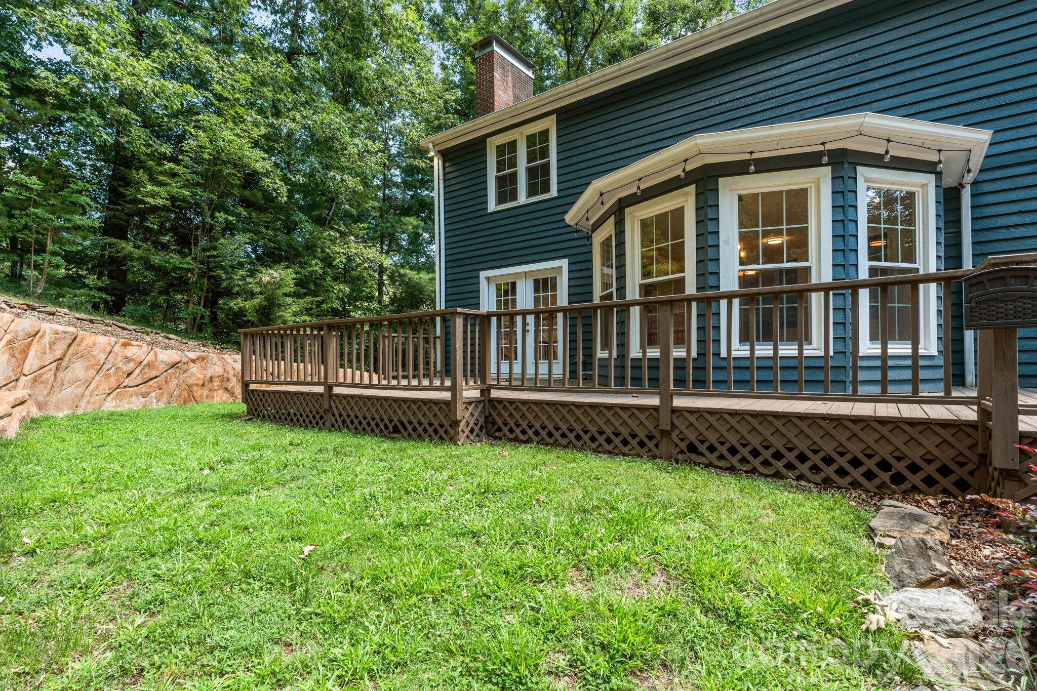 3132 Stoney Brook Drive — Lenoir