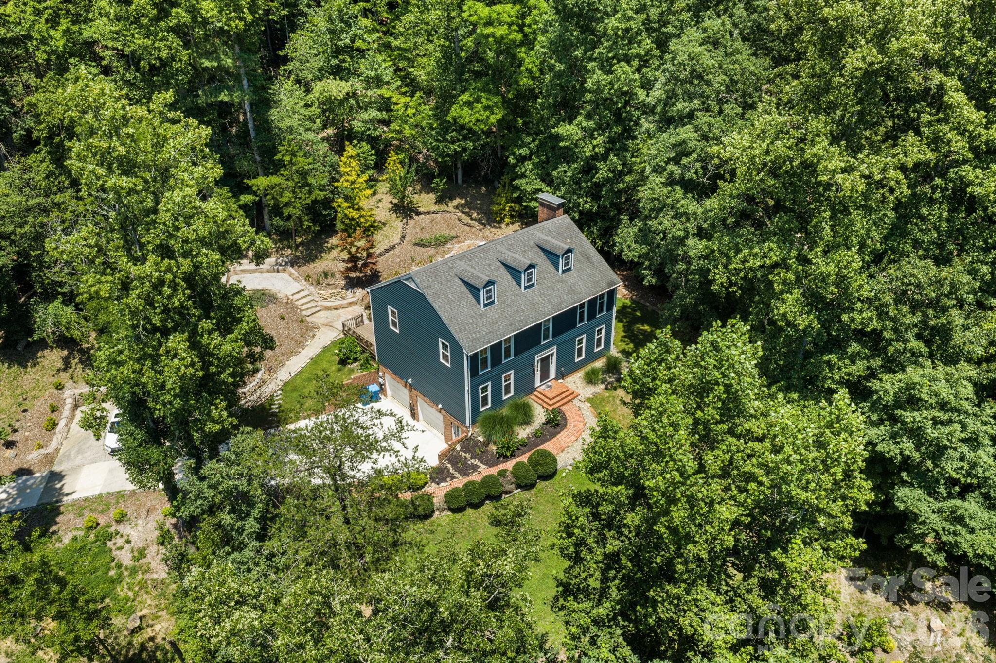 3132 Stoney Brook Drive — Lenoir