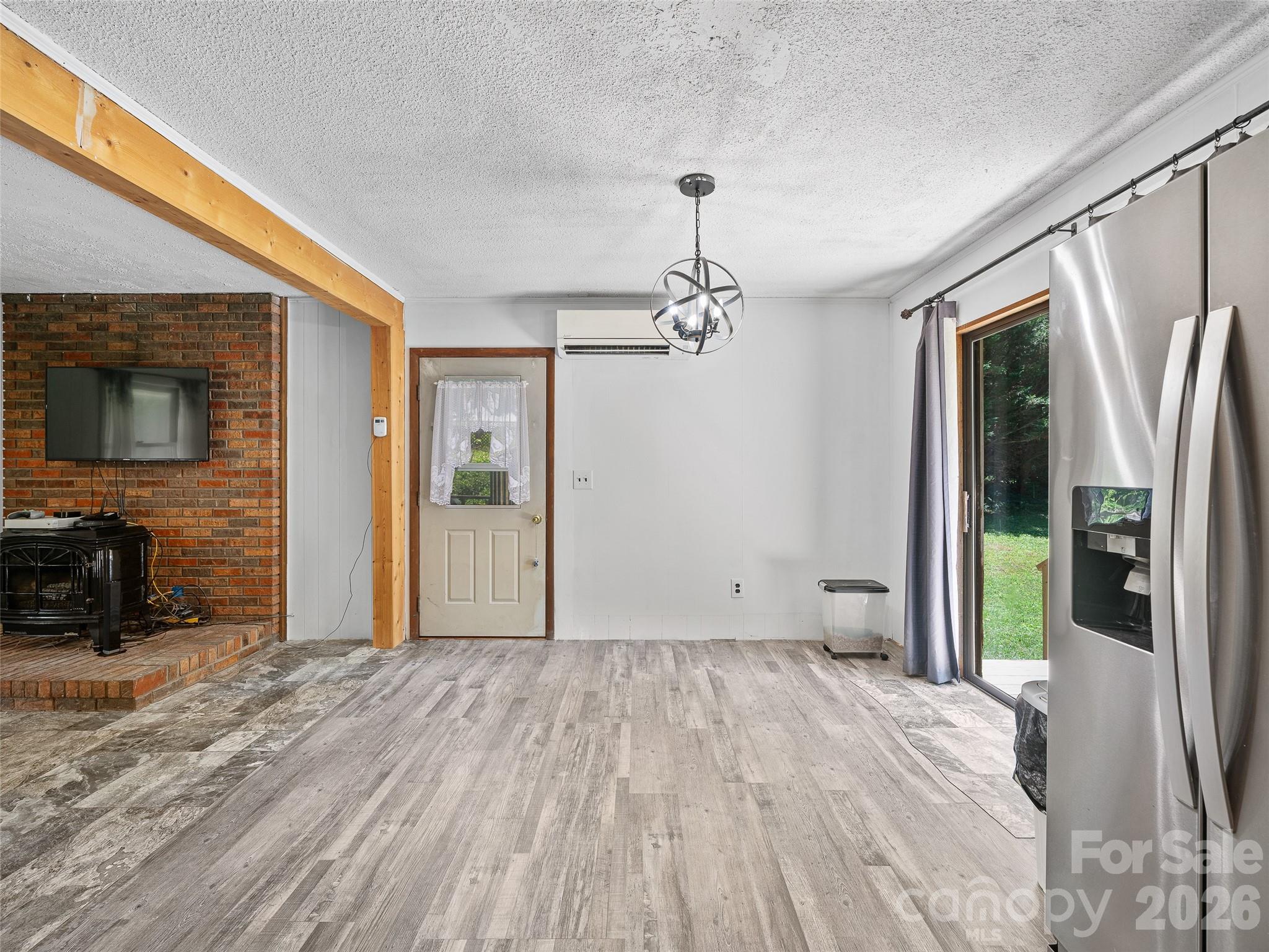 115 Hollifield Street — Spruce Pine