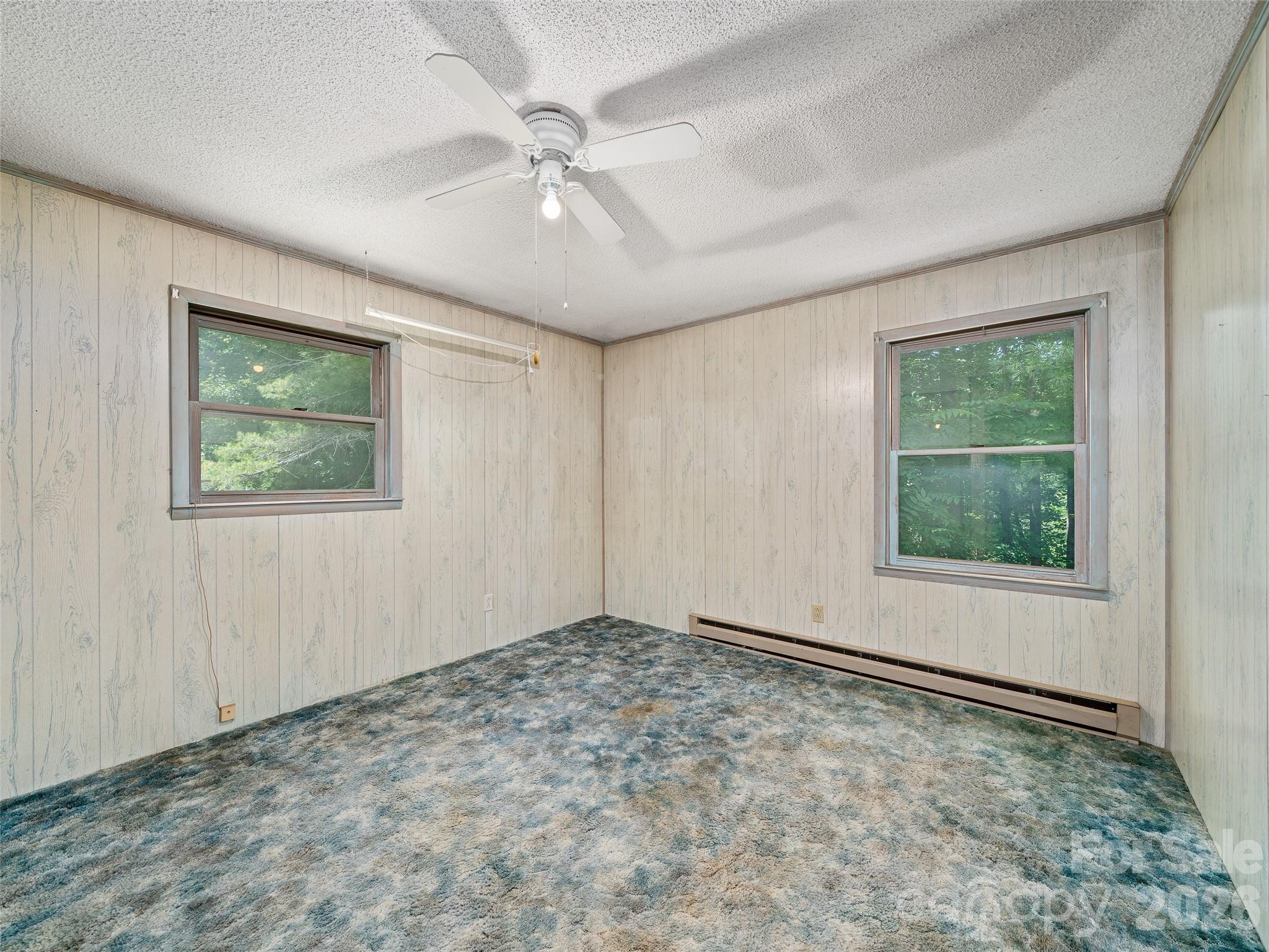 115 Hollifield Street — Spruce Pine