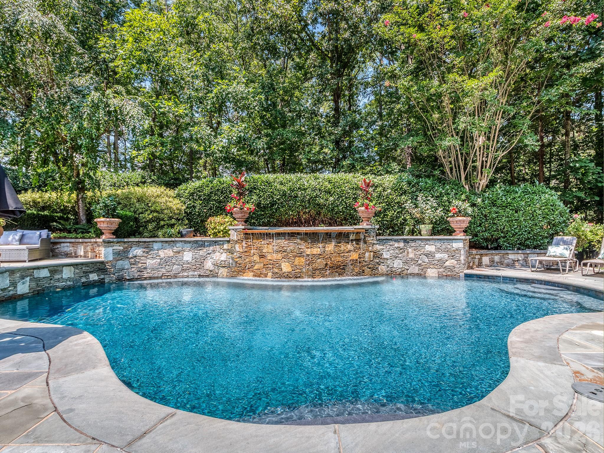 5904 Cabell View Court — Charlotte