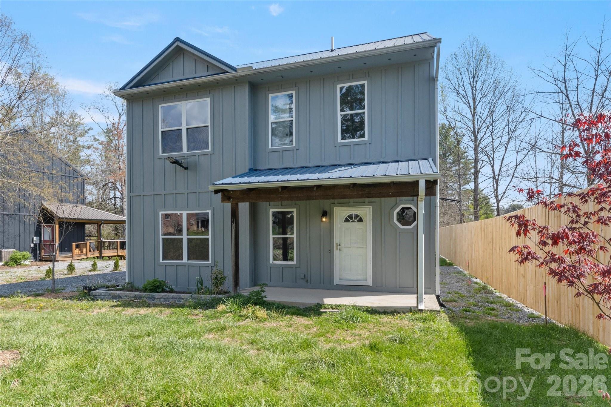 84 Poplar Street — Brevard