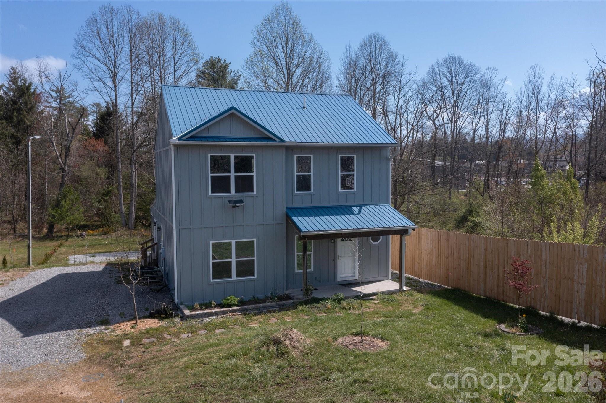 84 Poplar Street — Brevard