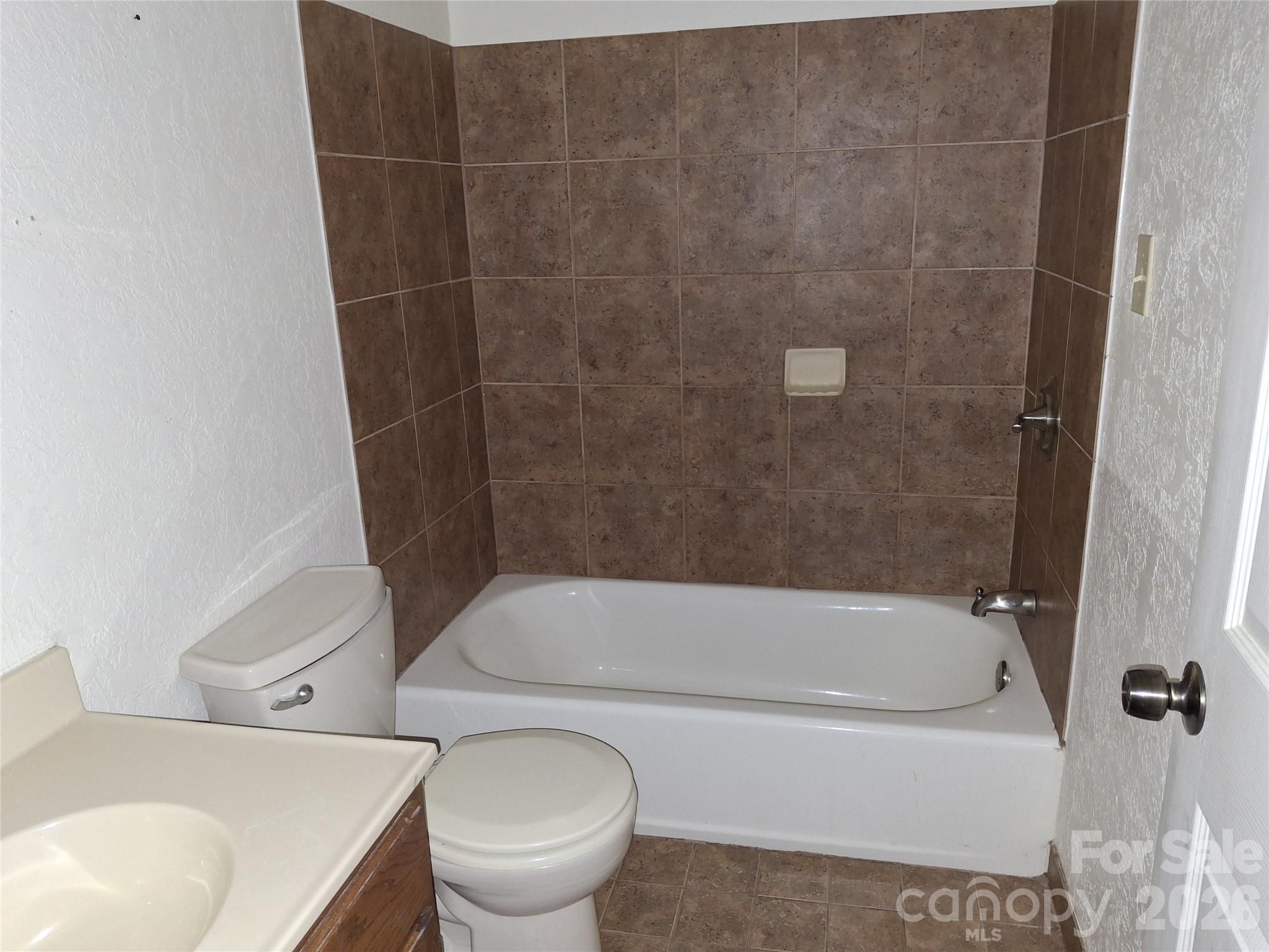 232 Tilson Drive — Mars Hill