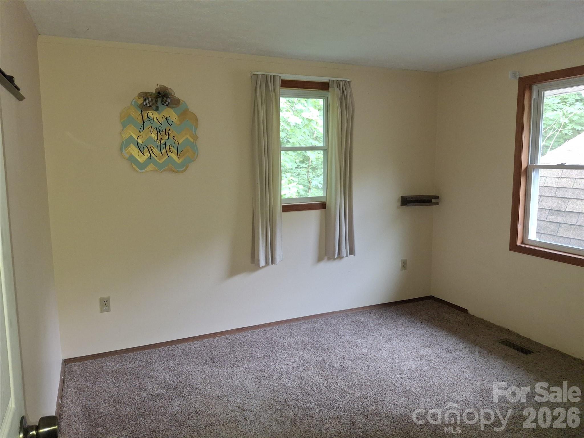 232 Tilson Drive — Mars Hill