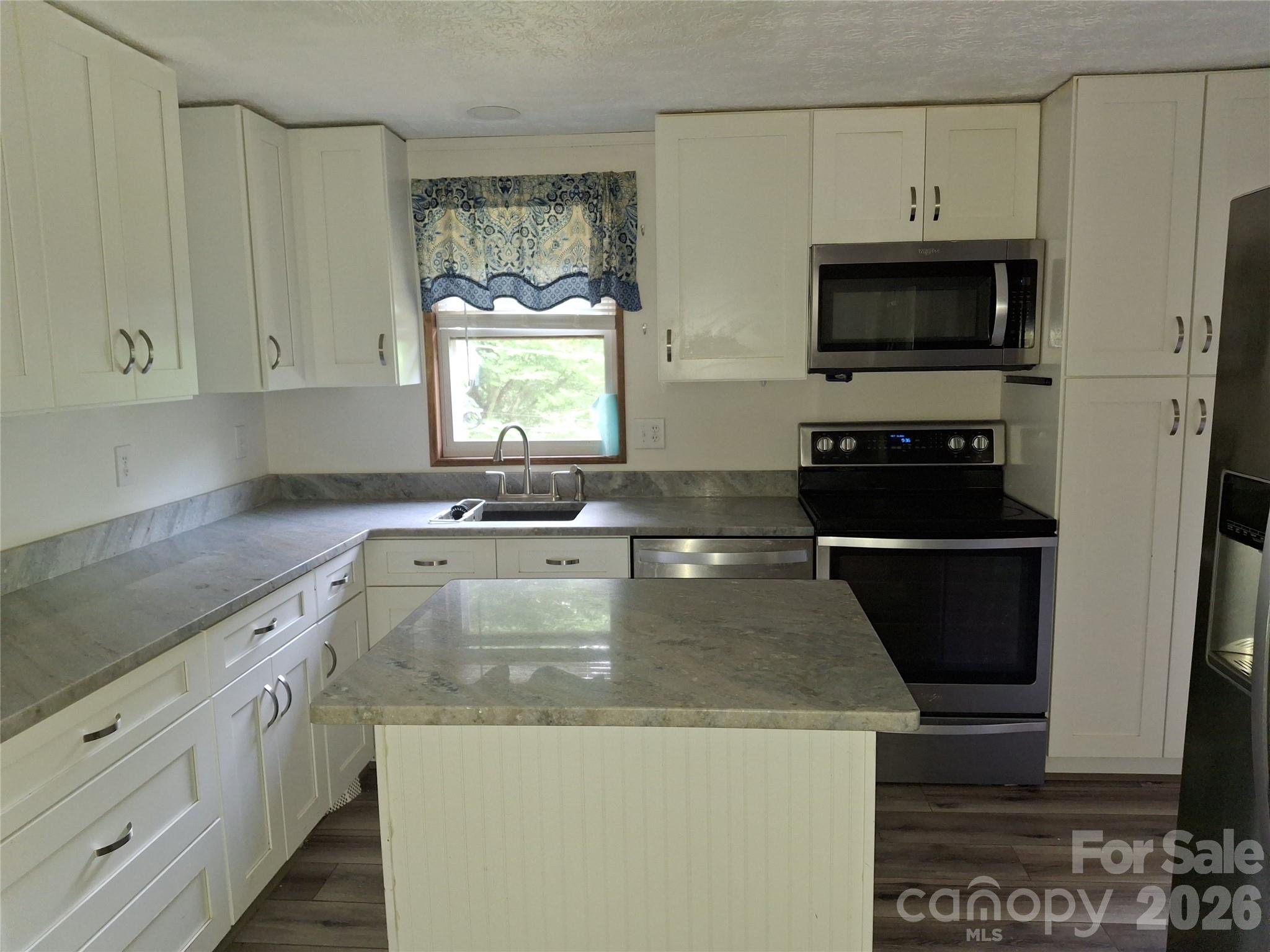 232 Tilson Drive — Mars Hill