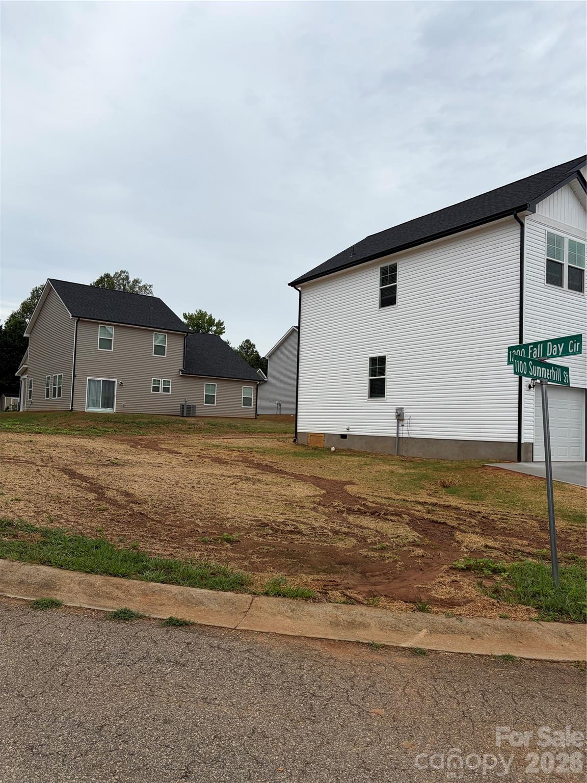 1161 Summerhill Street SW — Lenoir